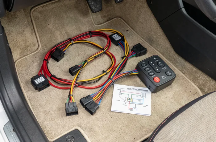 Faisceau de câblage ISO et module interface commandes au volant pour installation d'autoradio Peugeot